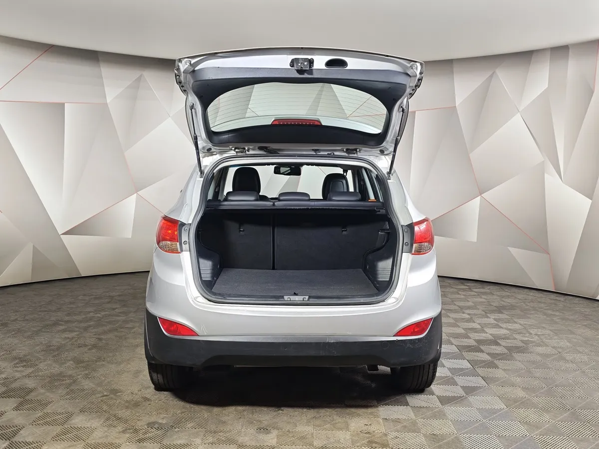 Hyundai ix35 2.0 AT (150 л.с.) Comfort Серебристый в АВИЛОН. Слайд №11