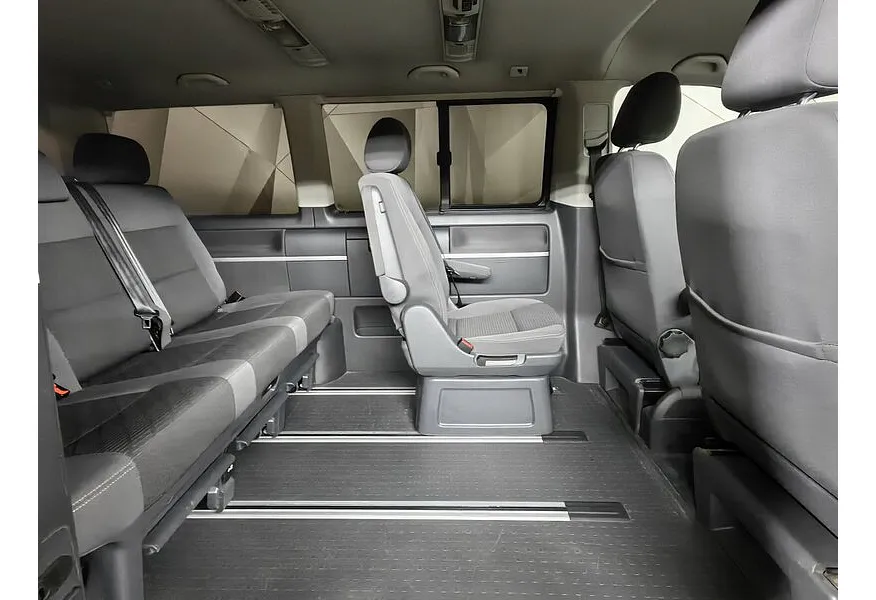 Volkswagen Multivan 2.0 biTDI DSG 4 MOTION (180 л.с.) Comfortline Серый в АВИЛОН. Слайд №15