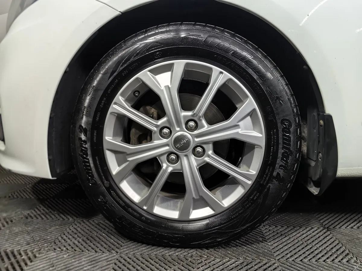Kia Rio 1.6 AT (123 л.с.) Белый в АВИЛОН. Слайд №9