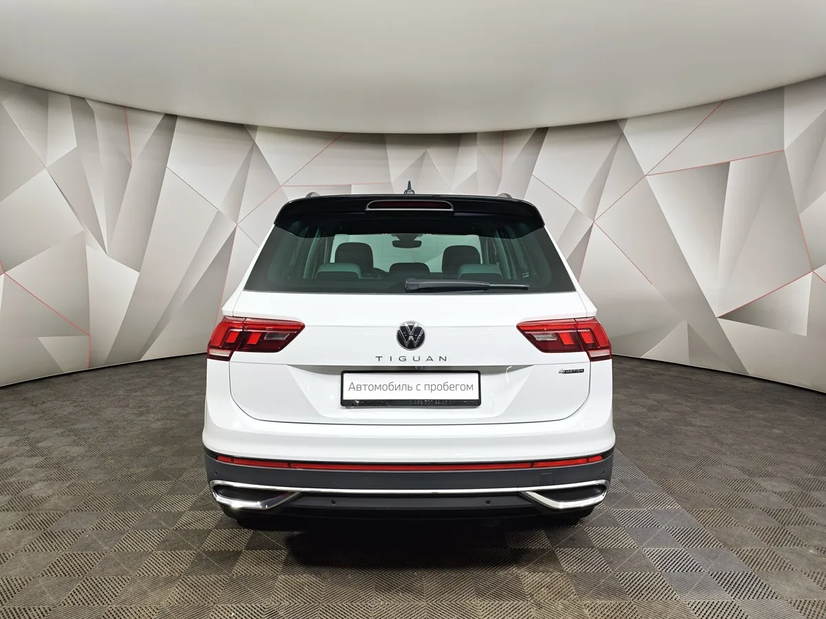 Volkswagen Tiguan 2.0 TSI 4Motion AT (180 л.с.) Urban Sport Белый в АВИЛОН. Слайд №8