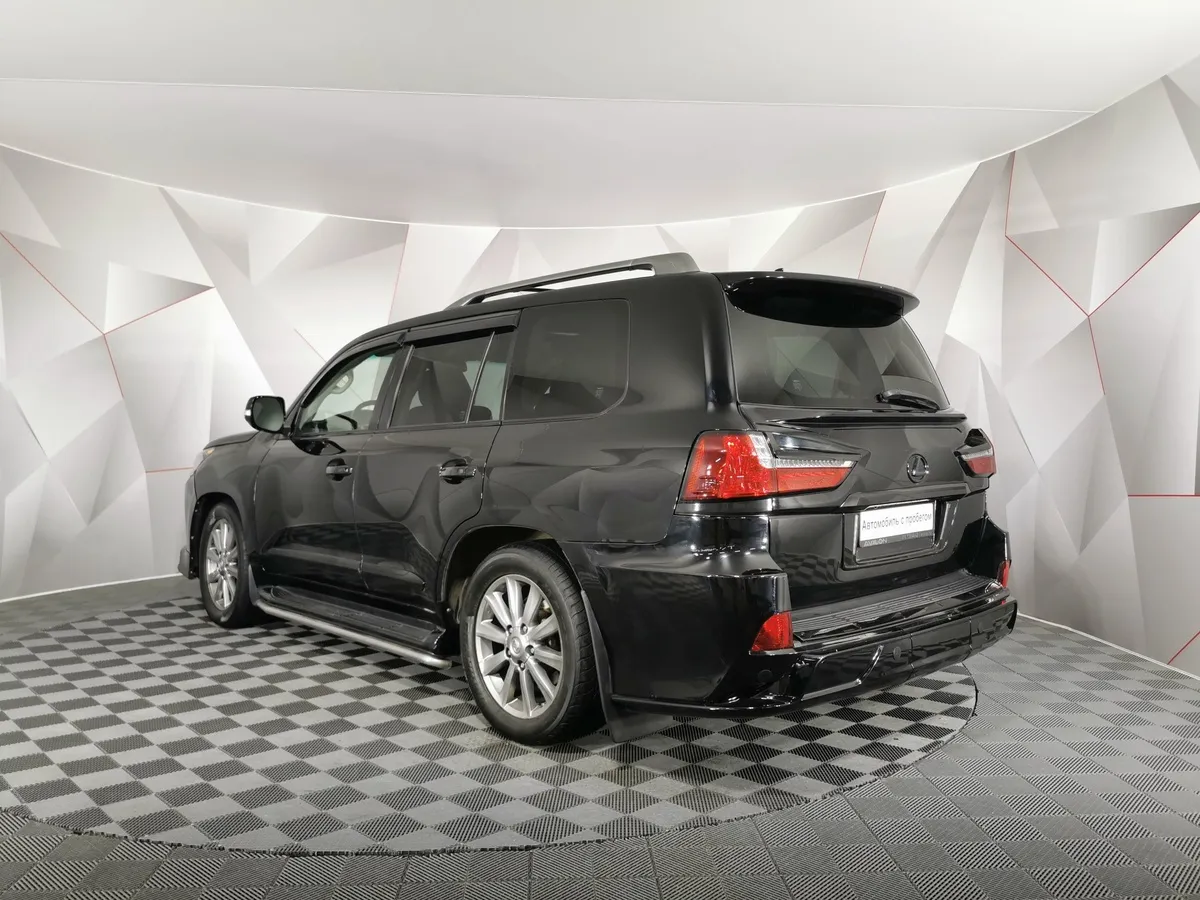 Lexus LX 570 AT (383 л.с.) Premium Черный в АВИЛОН. Слайд №4