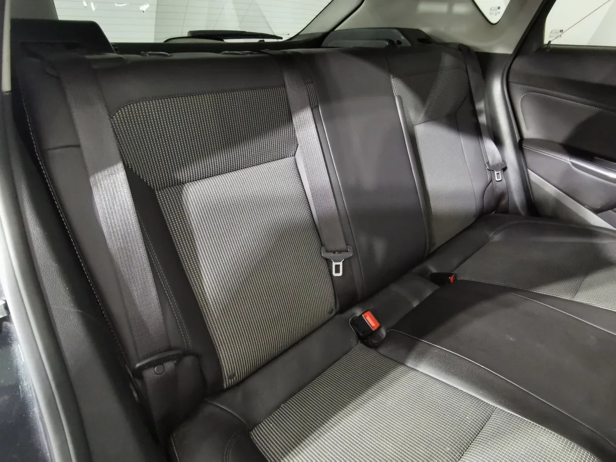 Opel Astra 1.6 AT (115 л.с.) Черный в АВИЛОН. Слайд №15