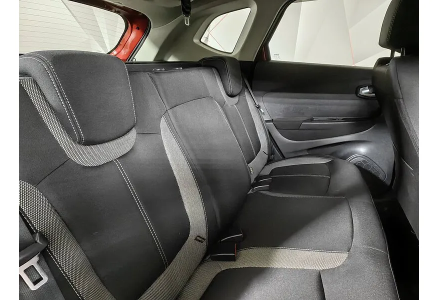 Renault Kaptur 1.3 CVT FWD (150 л.с.) Edition One Красный в АВИЛОН. Слайд №16