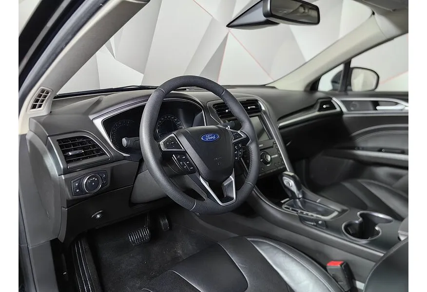 Ford Mondeo 2.0 EcoBoost AT (199 л.с.) Titanium Черный в АВИЛОН. Слайд №19