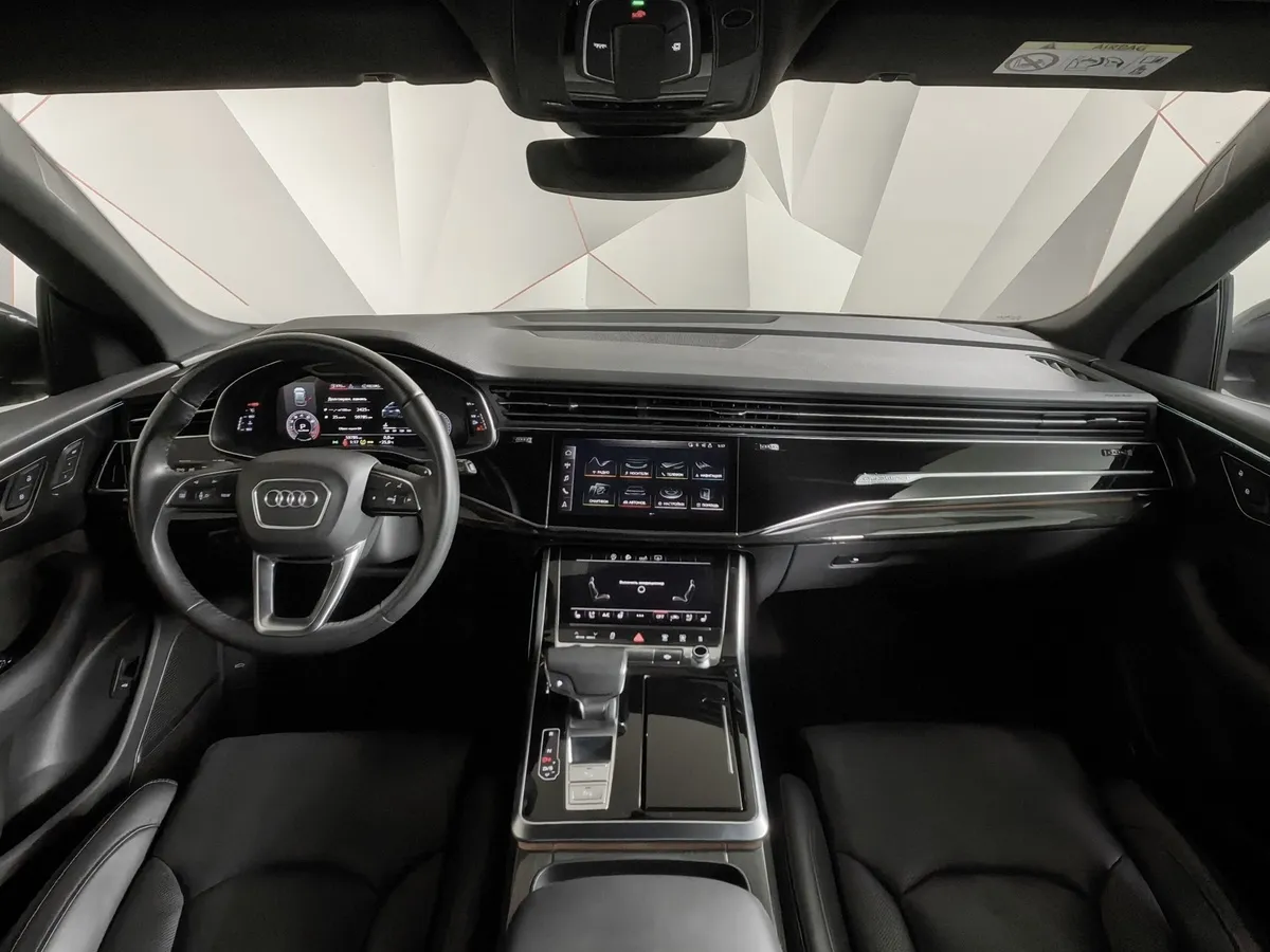 Audi Q8 55 TFSI Tiptronic quattro (340 л.с.) Синий в АВИЛОН. Слайд №13