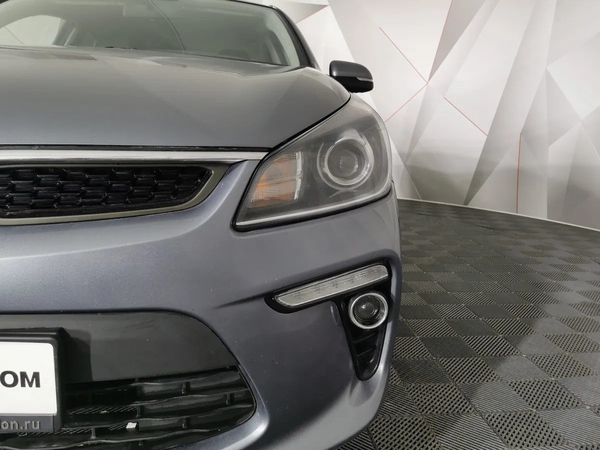 Kia Rio 1.6 AT (123 л.с.) Premium Серый в АВИЛОН. Слайд №10