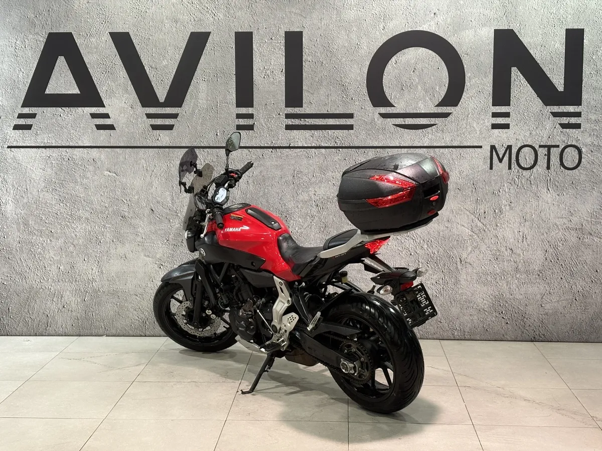 Yamaha MT-07 689 см³ (75 л.с.) 689 Красный в АВИЛОН. Слайд №6