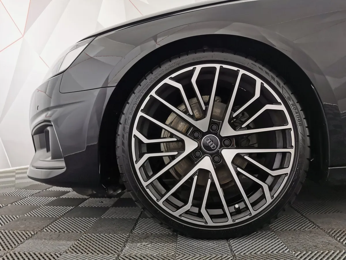 Audi A4 2.0 TDI S tronic (150 л.с.) Design Черный в АВИЛОН. Слайд №9