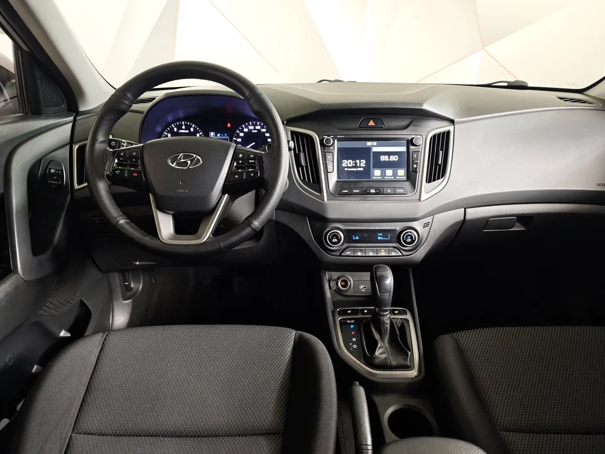 Hyundai Creta 1.6 AT AWD (121 л.с.) Travel + Advanced Серый в АВИЛОН. Слайд №19