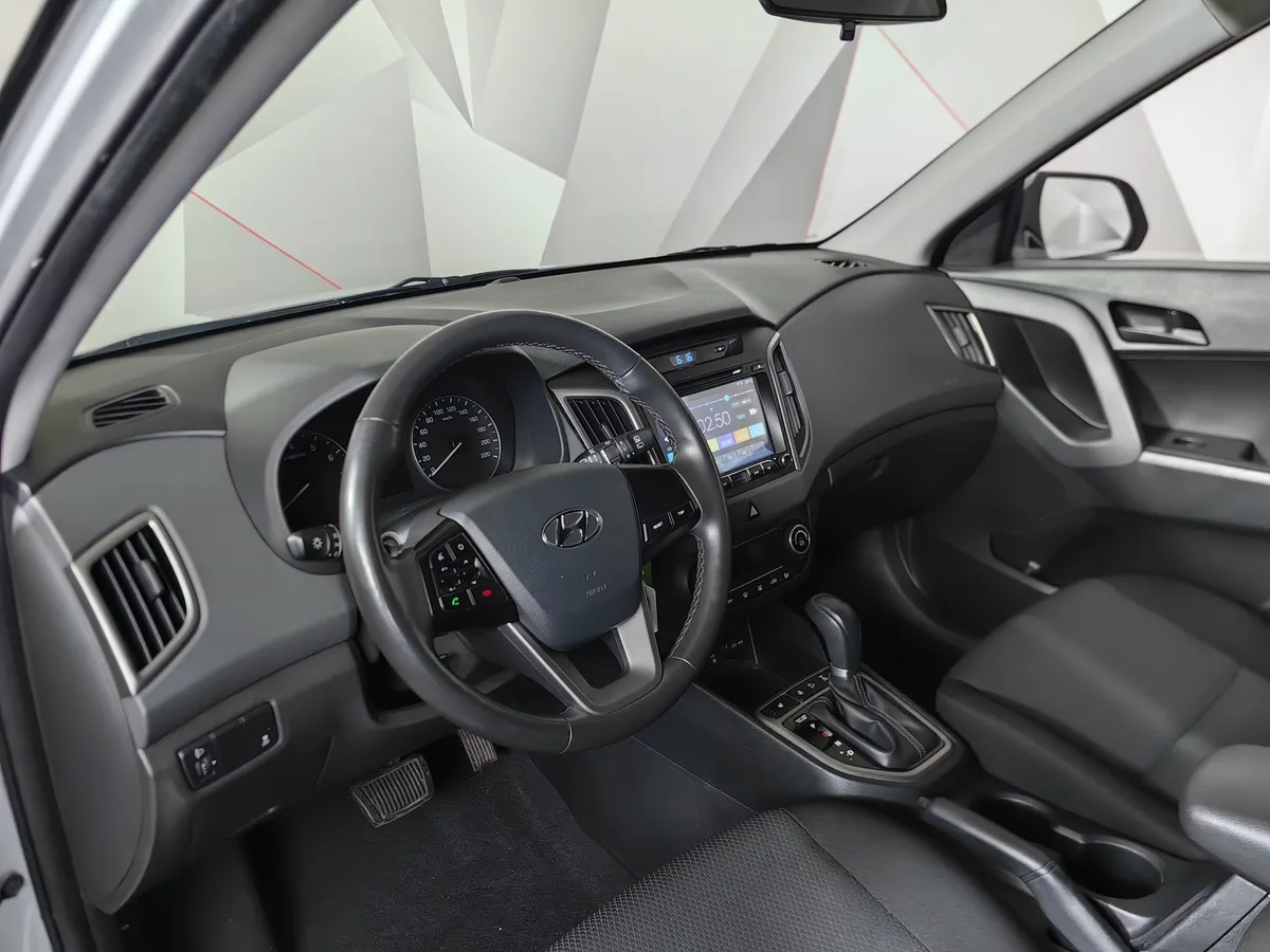 Hyundai Creta 1.6 AT AWD (121 л.с.) Comfort Plus + Advanced Серебристый в АВИЛОН. Слайд №19
