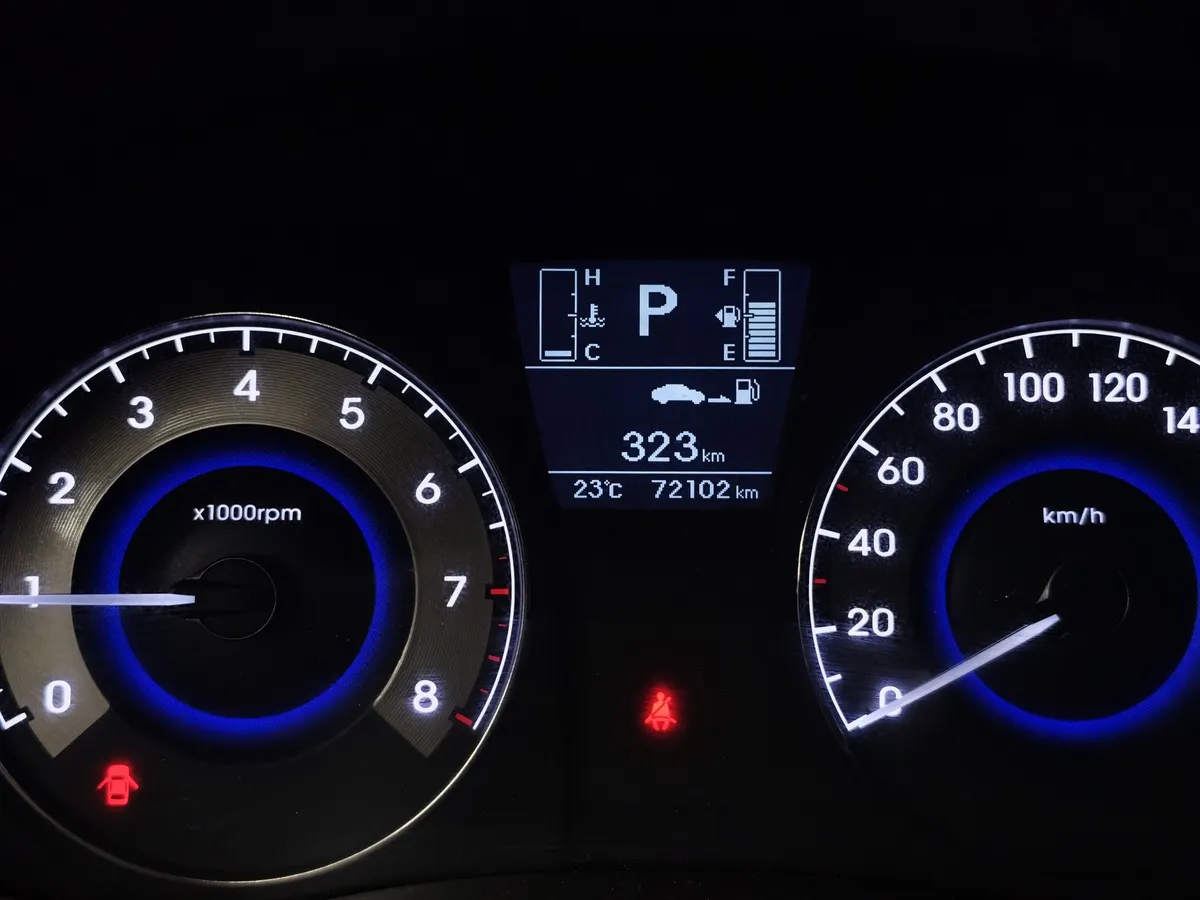 Hyundai Solaris 1.6 AT (123 л.с.) Elegance Серебристый в АВИЛОН. Слайд №18