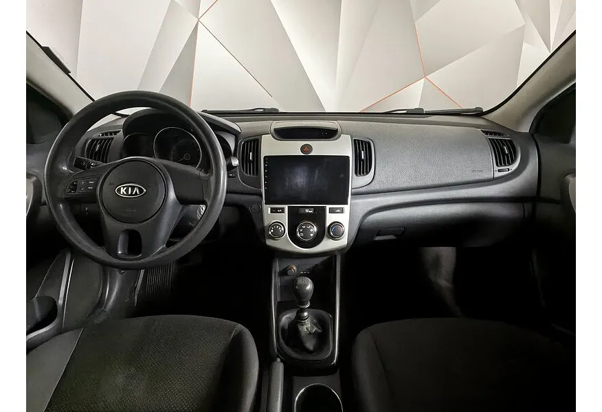 АВИЛОН - Kia Cerato 1.6 MT (126 л.с.) Comfort Белый - slide 7