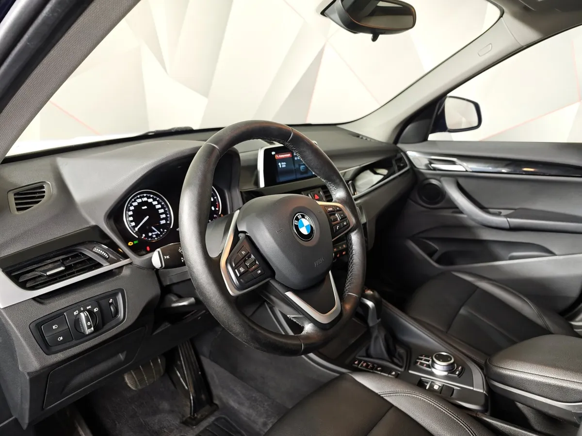 BMW X1 18d xDrive AT (150 л.с.) Advantage Plus (Локальная сборка) Синий в АВИЛОН. Слайд №12