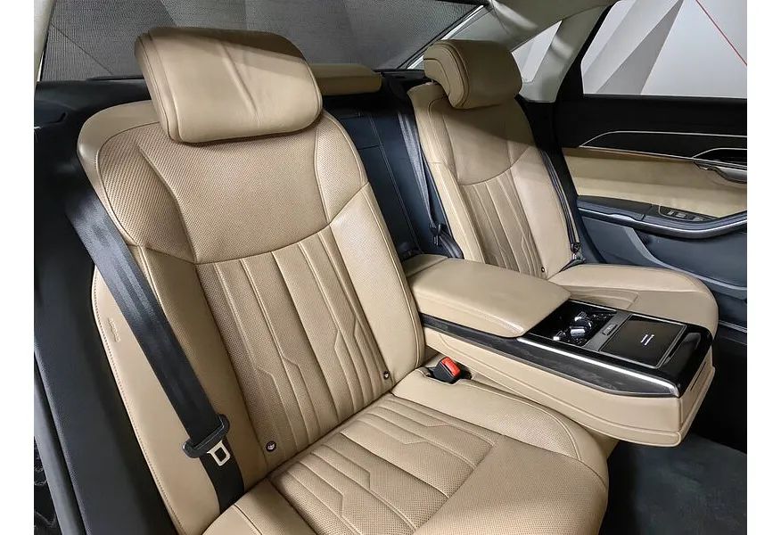 Audi A8 3.0 TFSI L tiptronic quattro (340 л.с.) Черный в АВИЛОН. Слайд №17