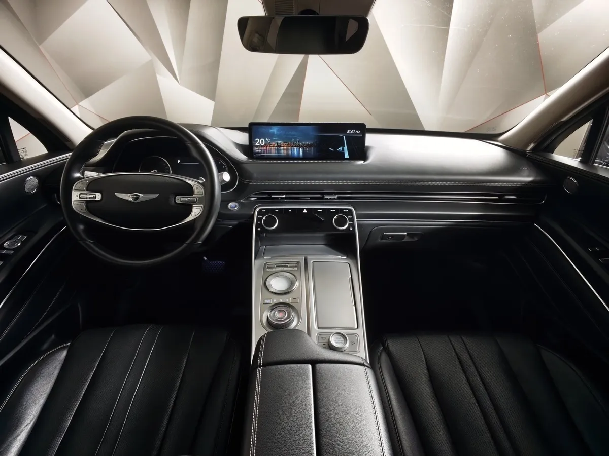 Genesis GV80 2.5 T-GDI 8AT 4WD (249 л.с.) Premium Серый в АВИЛОН. Слайд №13