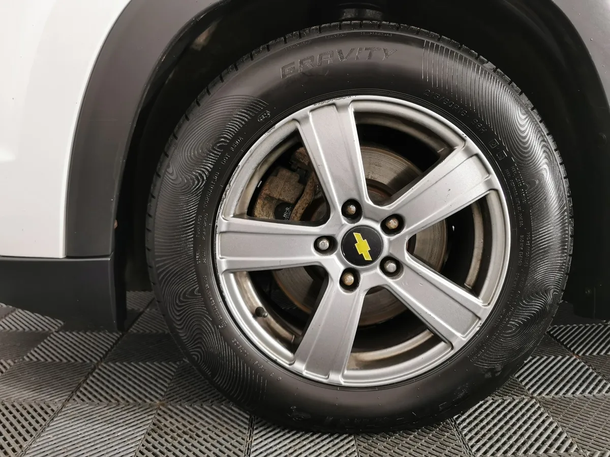 Chevrolet Orlando 1.8 MT (141 л.с.) Белый в АВИЛОН. Слайд №9