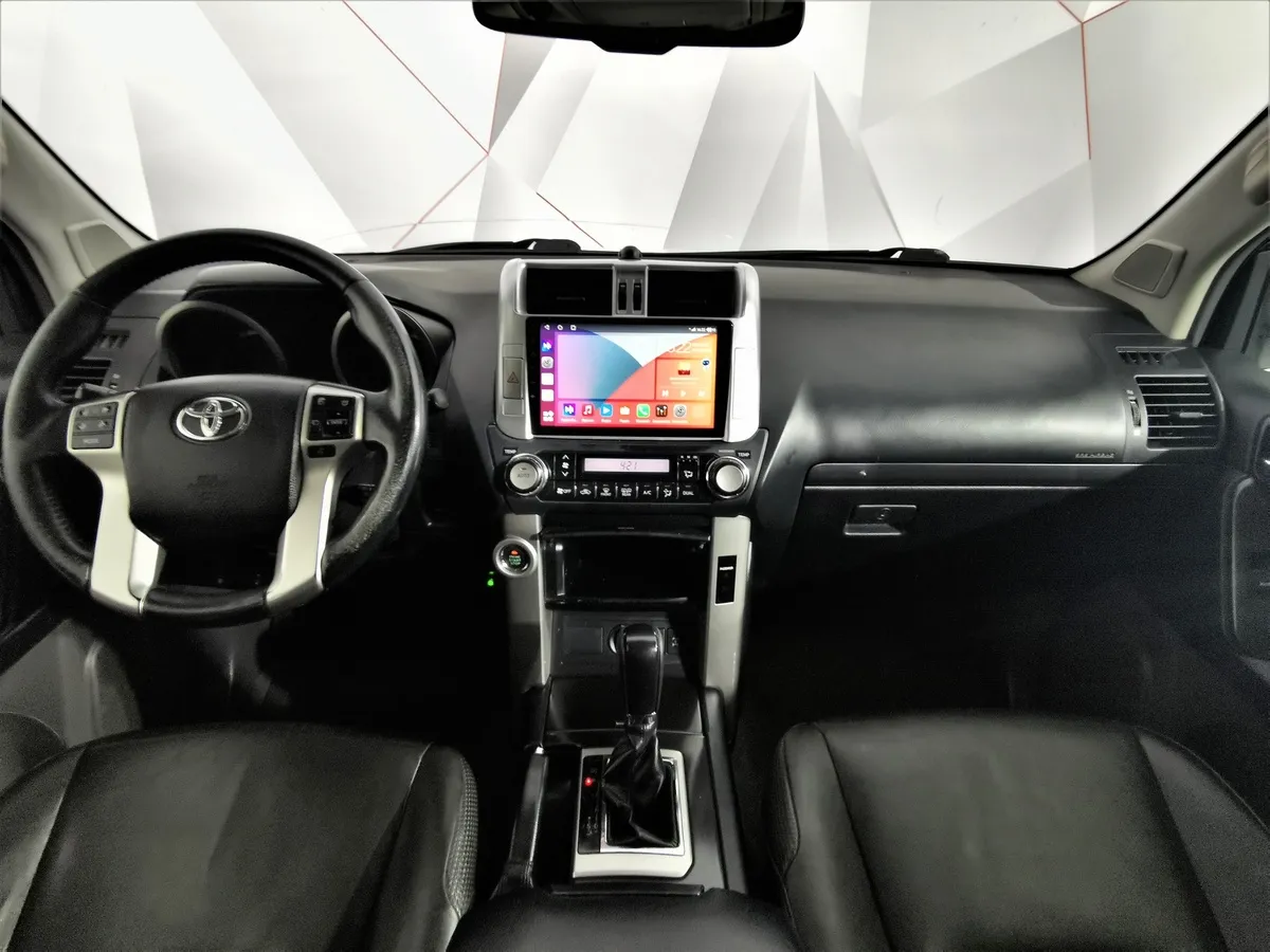 Toyota Land Cruiser Prado 4.0 AT 4WD (282 л.с.) Серебристый в АВИЛОН. Слайд №12