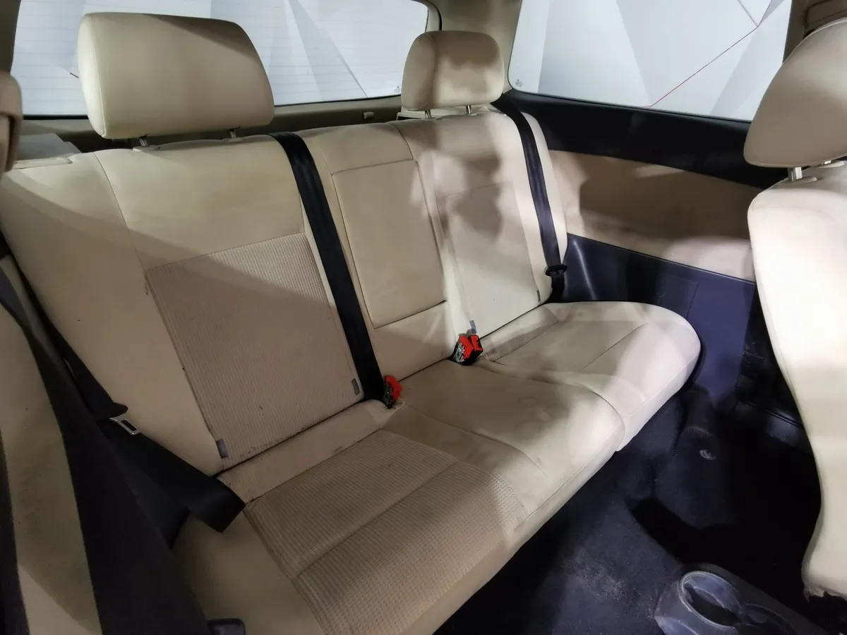 Volkswagen Polo 1.4 AT (75 л.с.) Черный в АВИЛОН. Слайд №16