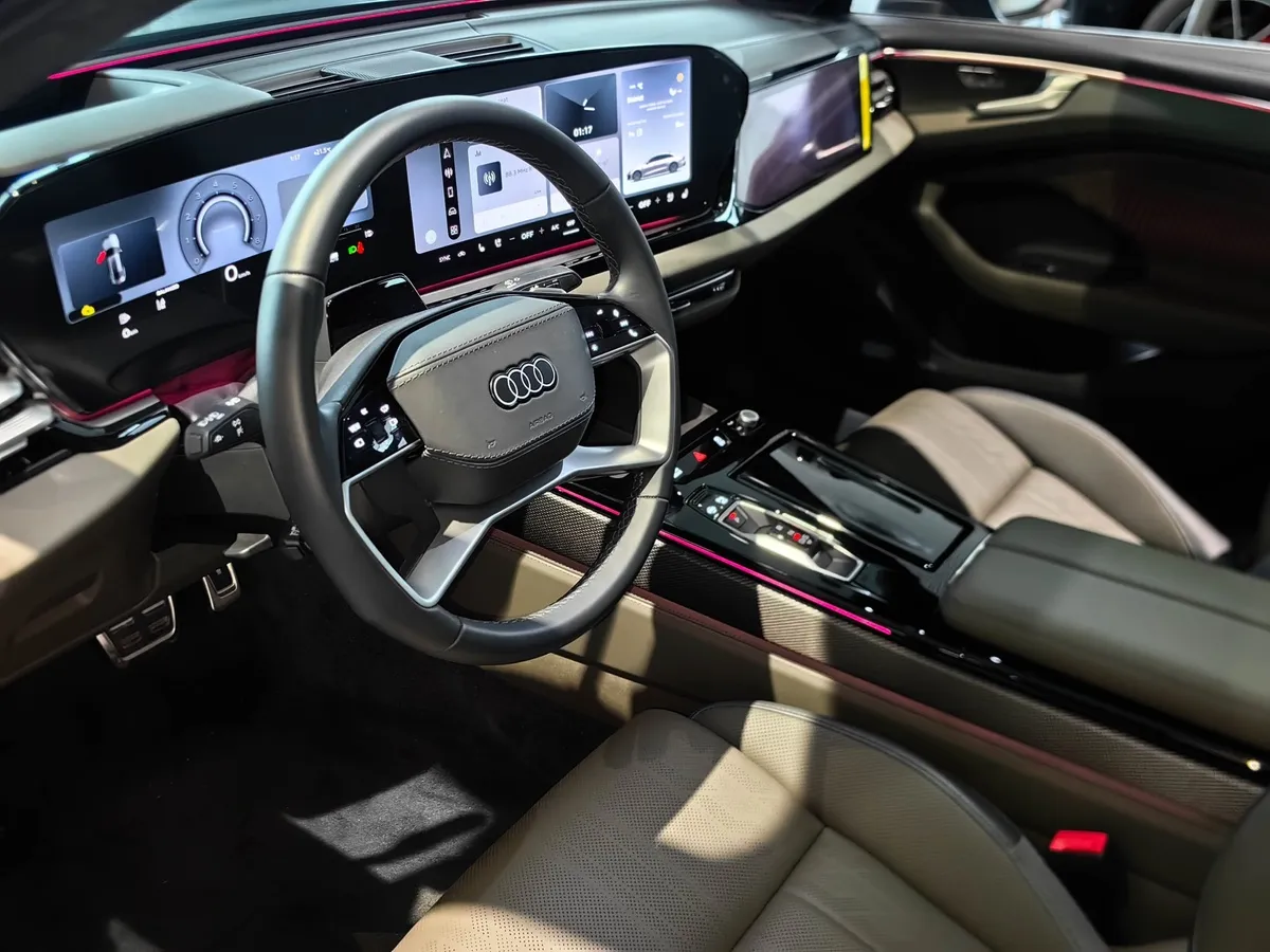 Audi A6 2.0 TFSI tiptronic quattro (272 л.с.) Серебристый в АВИЛОН. Слайд №5
