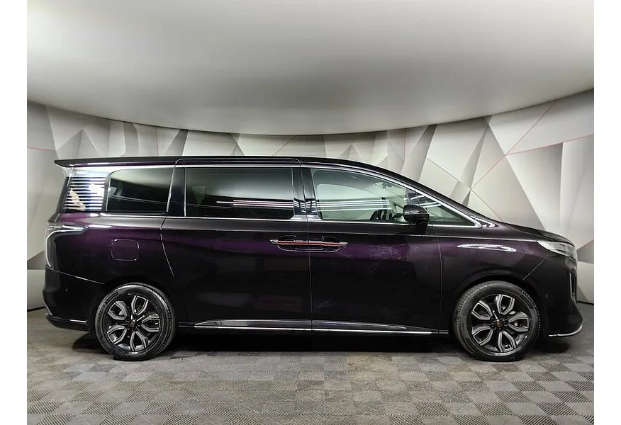 Hongqi HQ9 2.0 AT (245 л.с.) Deluxe Фиолетовый в АВИЛОН. Слайд №6