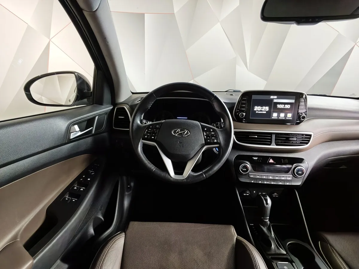 Hyundai Tucson 2.0 (150 л.с.) MPi-6AT-4WD Black & Brown Черный в АВИЛОН. Слайд №20