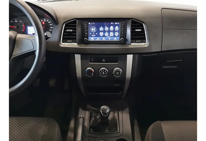 УАЗ Patriot 2.7 MT (135 л.с.) Серебристый в АВИЛОН. Слайд №15