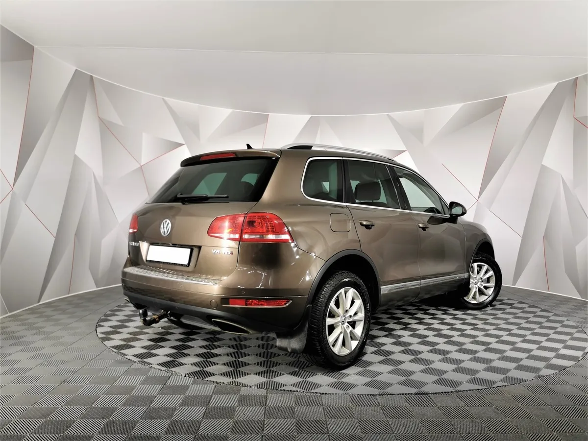 Volkswagen Touareg 3.0 TDI Tiptronic 4Motion (245 л.с.) V6 TDI Коричневый в АВИЛОН. Слайд №2