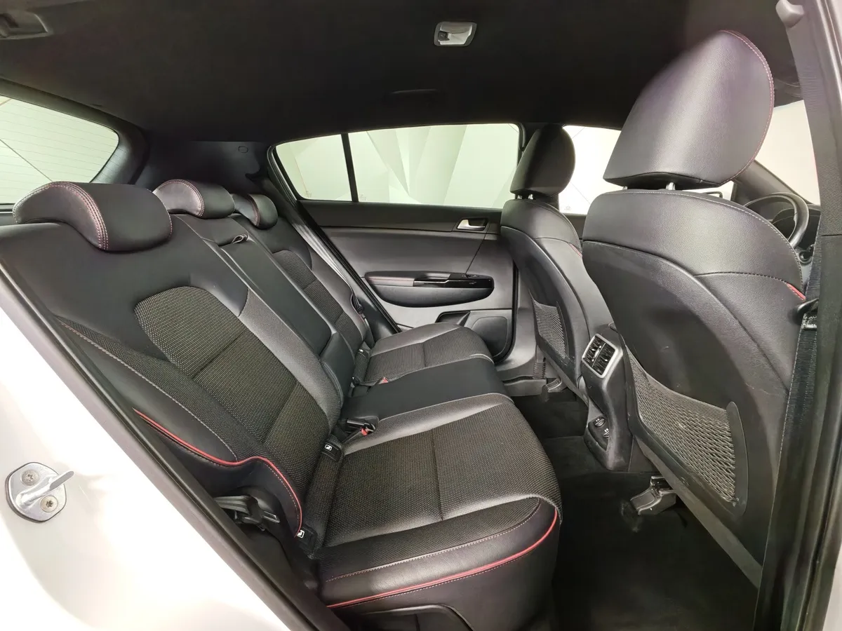 Kia Sportage 2.4 AT 4WD (184 л.с.) GT Line Белый в АВИЛОН. Слайд №16