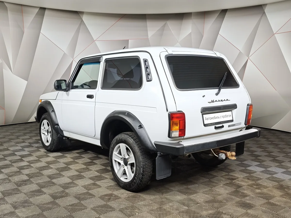 ВАЗ (Lada) 4x4 1.7 MT 8 кл. (Евро-4) (83 л.с.) Белый в АВИЛОН. Слайд №4