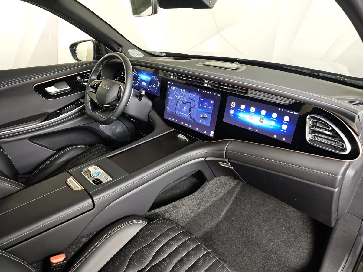 EXEED VX 2.0 AT AWD (249 л.с.) 7 мест President Черный в АВИЛОН. Слайд №13