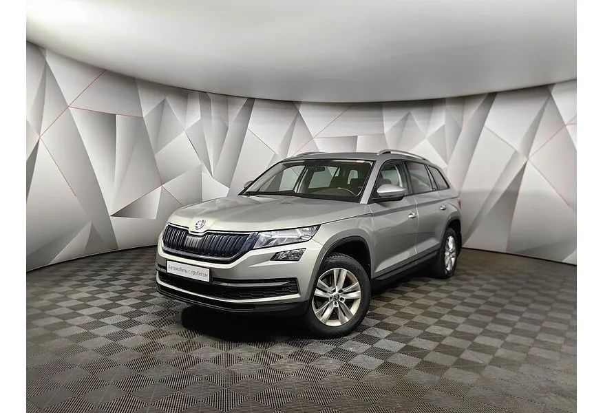 АВИЛОН - Skoda Kodiaq 1.4 TSI DSG 4X4 (150 л.с.) Бежевый - slide 0