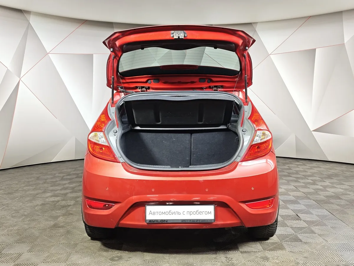 Hyundai Solaris 1.6 AT (123 л.с.) Comfort Красный в АВИЛОН. Слайд №10