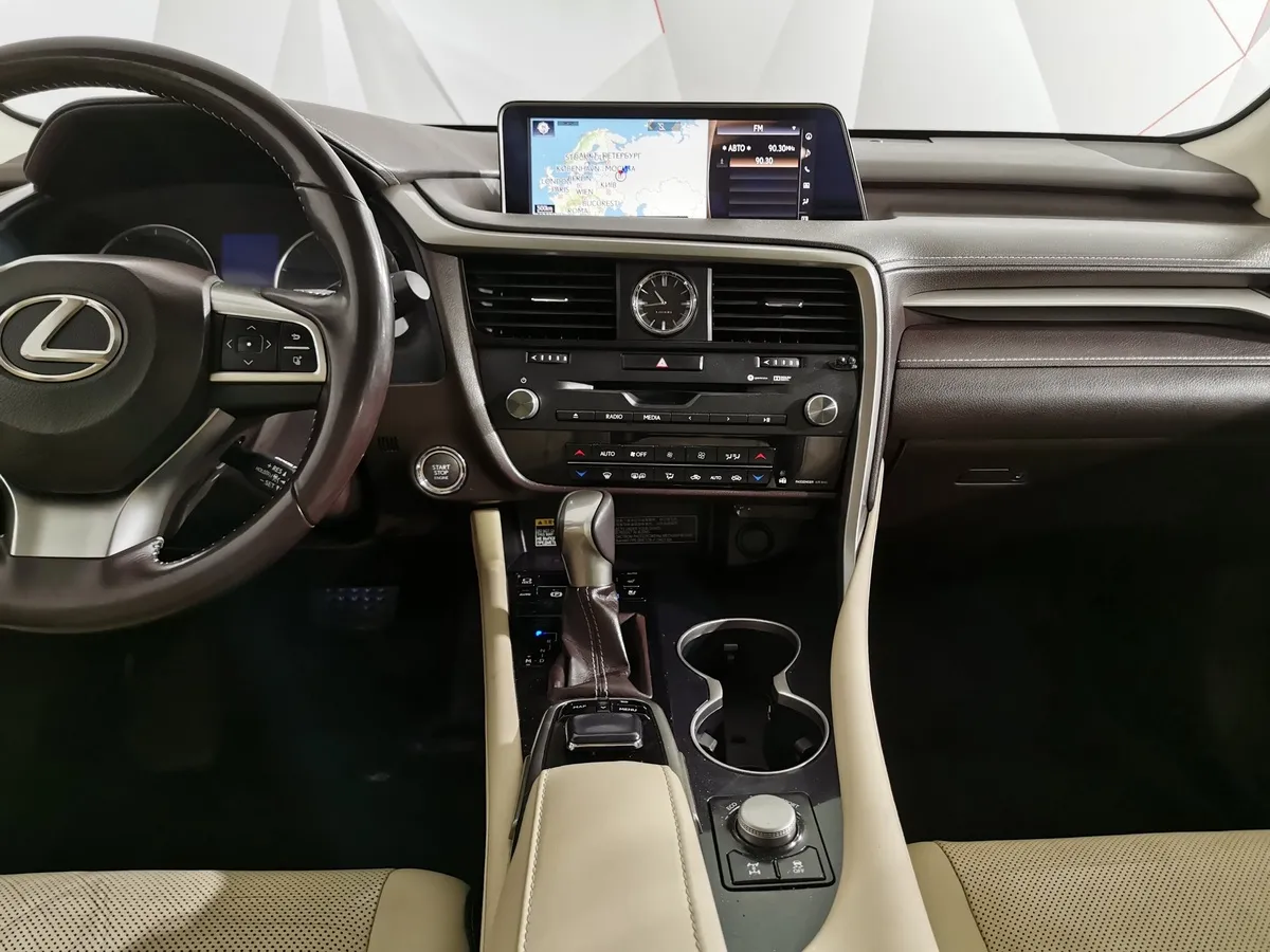 Lexus RX 350 AT AWD (300 л.с.) Executive Коричневый в АВИЛОН. Слайд №15