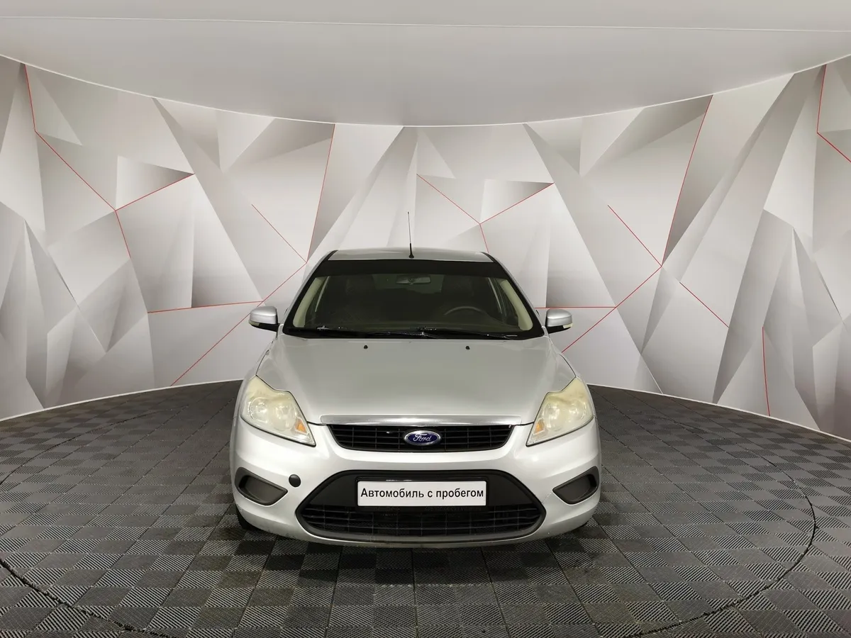 Ford Focus 1.6 MT (101 л.с.) Серебристый в АВИЛОН. Слайд №7