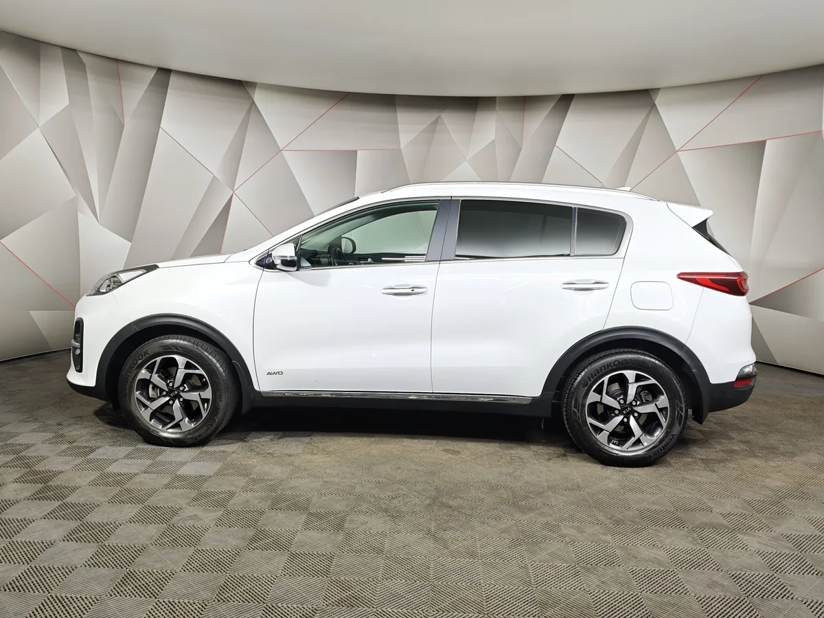 Kia Sportage 2.4 AT 4WD (184 л.с.) Luxe UEFA Белый в АВИЛОН. Слайд №5