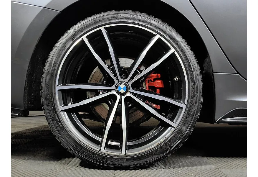 BMW 3 серия 320i xDrive (184 л.с.) Серый в АВИЛОН. Слайд №7