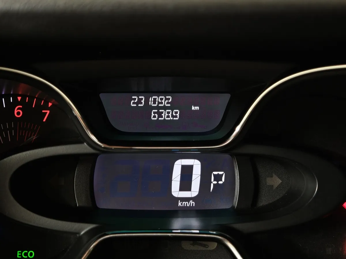 Renault Kaptur 2.0 AT AWD (143 л.с.) Белый в АВИЛОН. Слайд №18