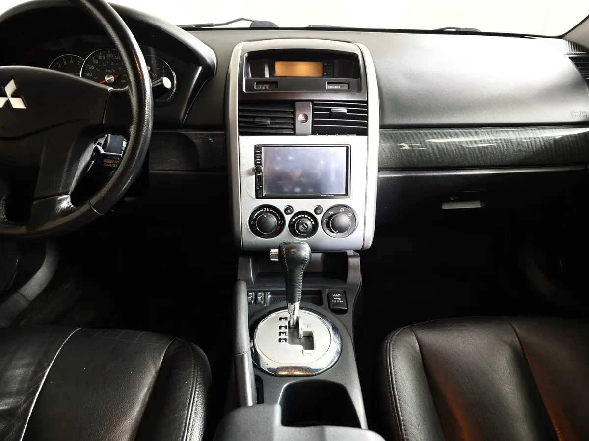 Mitsubishi Galant 2.4 AT (160 л.с.) Голубой в АВИЛОН. Слайд №14