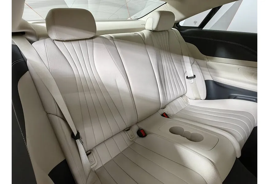 Mercedes-Benz E-Класс E 200 4MATIC 9G-TRONIC (197 л.с.) Sport Красный в АВИЛОН. Слайд №17