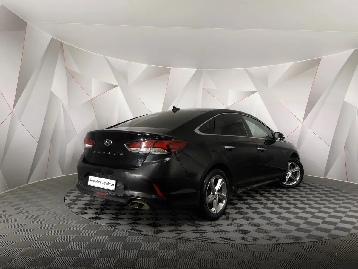 Hyundai Sonata 2.0 AT (150 л.с.) Primary Черный в АВИЛОН. Слайд №2