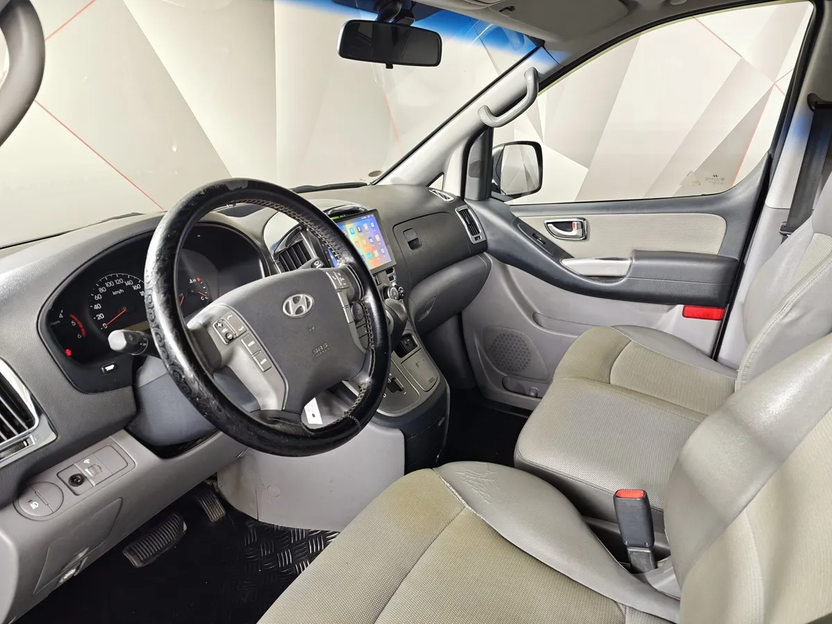 Hyundai Grand Starex 2.5 AT (145 л.с.) Серый в АВИЛОН. Слайд №18