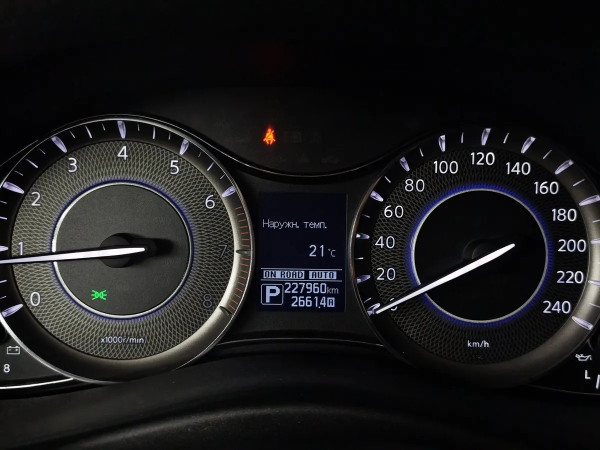Infiniti QX80 5.6 АТ AWD (405 л.с.) Черный в АВИЛОН. Слайд №18