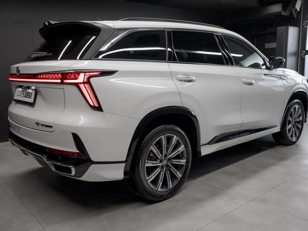 Changan CS75PLUS 2.0 AT 2WD (235 л.с.) Tech+ Белый в АВИЛОН. Слайд №3