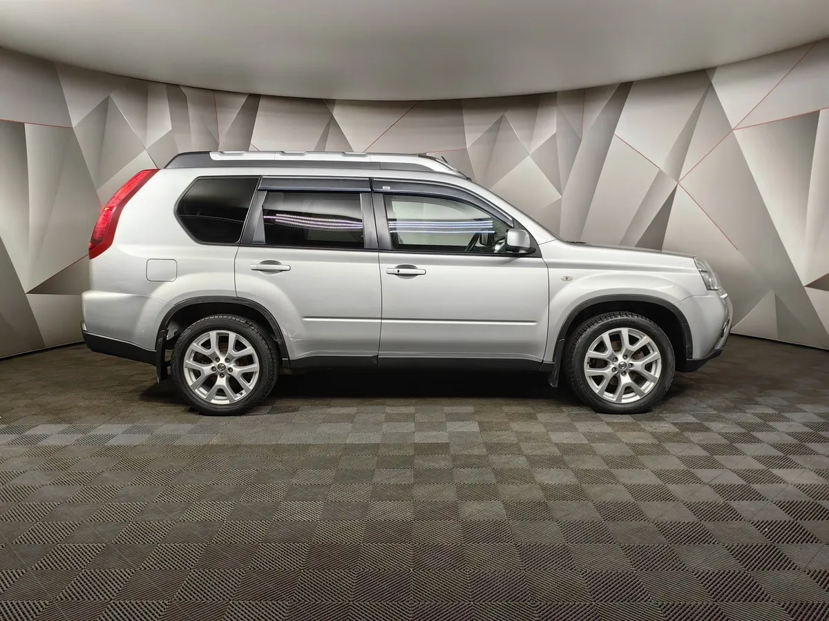 Nissan X-Trail 2.0 CVT AWD (141 л.с.) Серебристый в АВИЛОН. Слайд №6