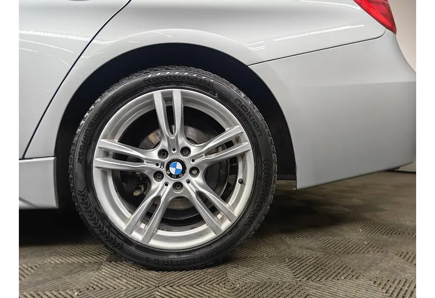 BMW 3 серия 320i xDrive AT (184 л.с.) Серебристый в АВИЛОН. Слайд №7