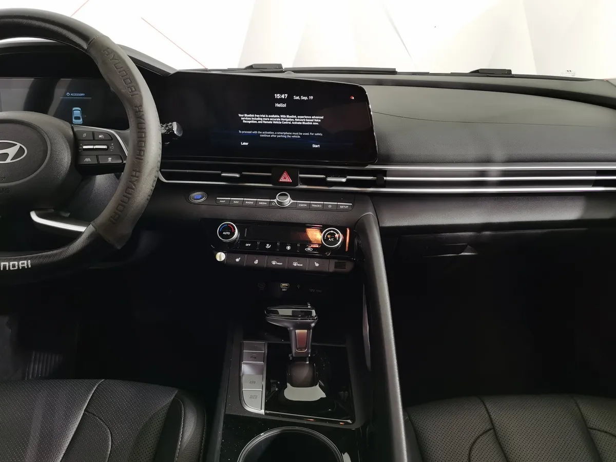 Hyundai Elantra 1.5 CVT FWD (115 л.с.) Smart Желтый в АВИЛОН. Слайд №13