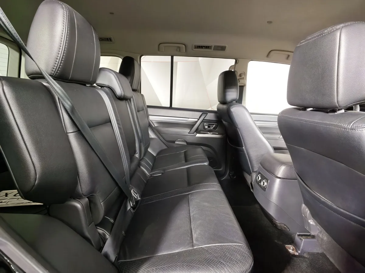 Mitsubishi Pajero 3.0 AT AWD (178 л.с.) Черный в АВИЛОН. Слайд №16