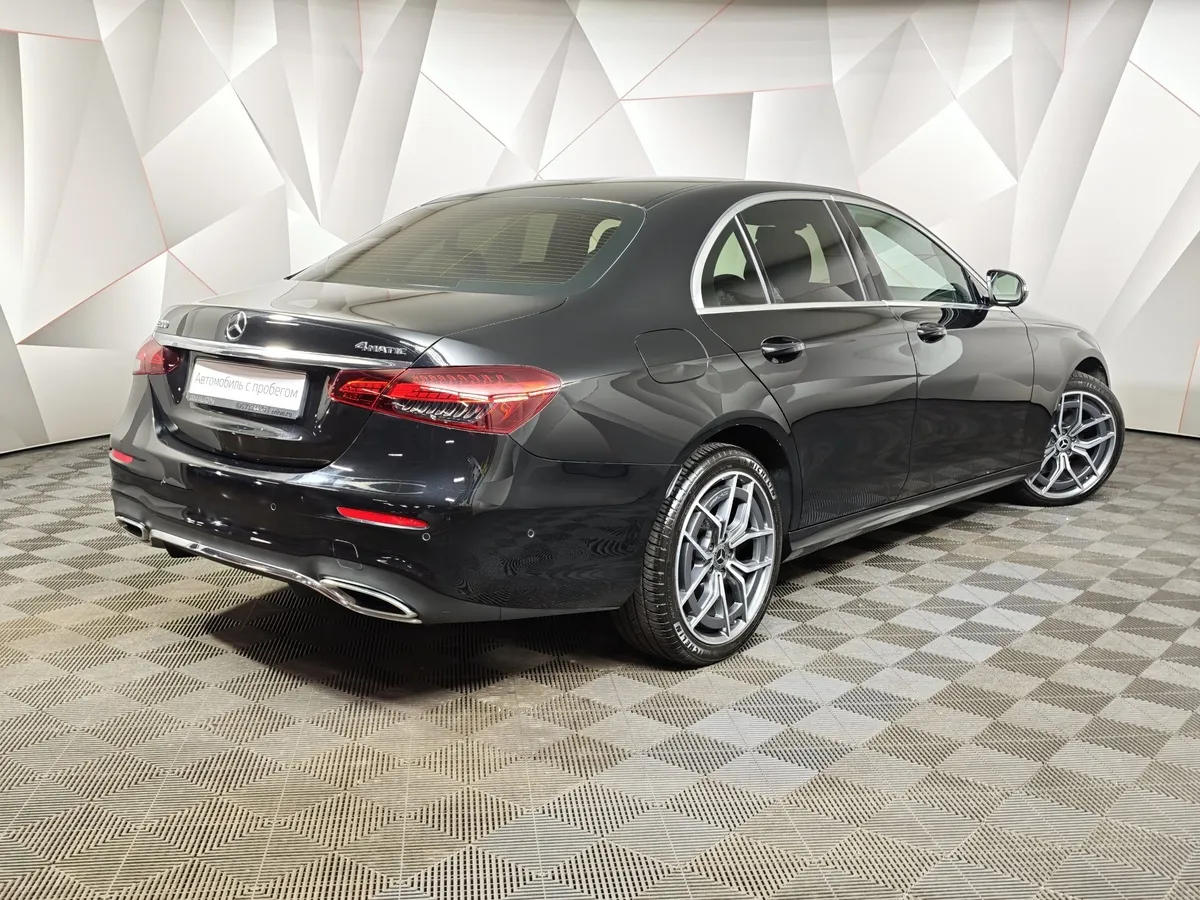 Mercedes-Benz E-Класс E 200 4MATIC 9G-TRONIC (184 л.с.) Sport Серый в АВИЛОН. Слайд №2