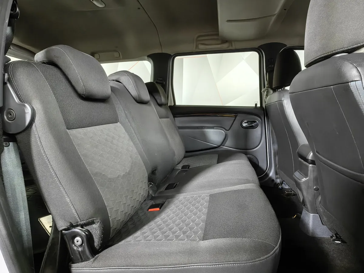 ВАЗ (Lada) Largus 1.6 MT 16 кл (5 мест) (105 л.с.) Белый в АВИЛОН. Слайд №16