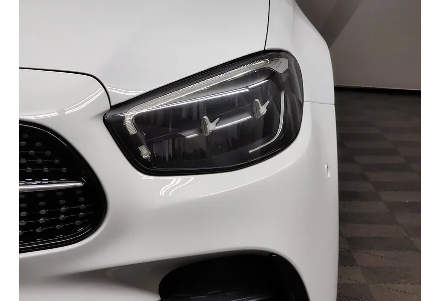 Mercedes-Benz E-Класс E 200 4MATIC 9G-TRONIC (184 л.с.) Exclusive Белый в АВИЛОН. Слайд №10